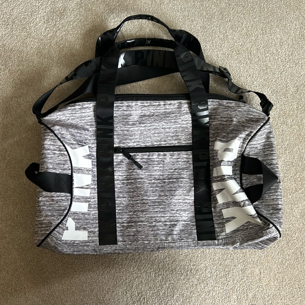 vs pink duffel bag
